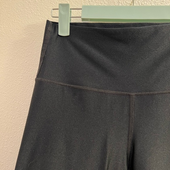 2 Pairs of Aerie Leggings Size Small - Picture 3 of 8